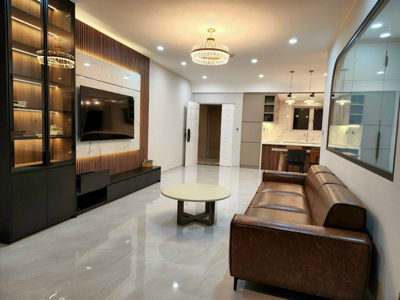 Cần cho thuê căn hộ Hoàng Anh Gia Lai 3, nhà đẹp, giá siêu rẻ. LH: 0914.574.528 (Em Thao)
