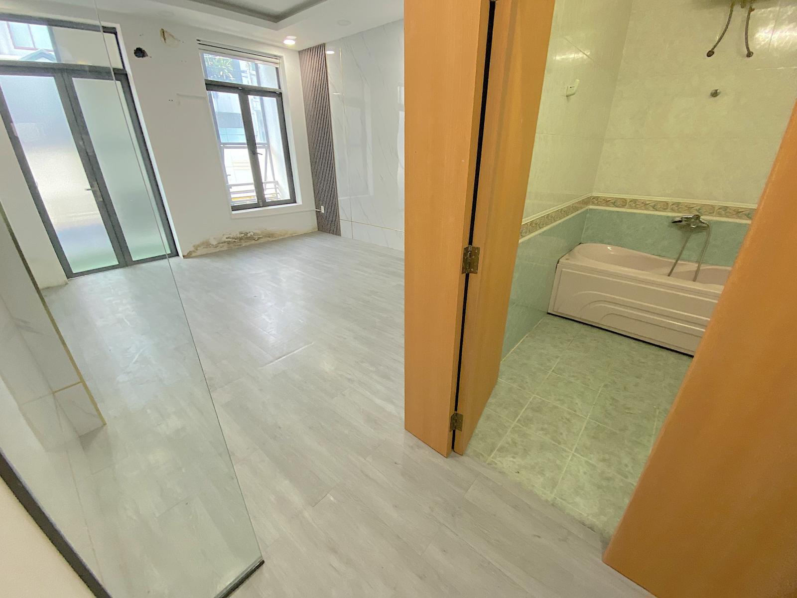 Nhà MT Hoa Lan 4x17 3L.6P.5wc.Tốt VP.Spa.Lớp Dạy