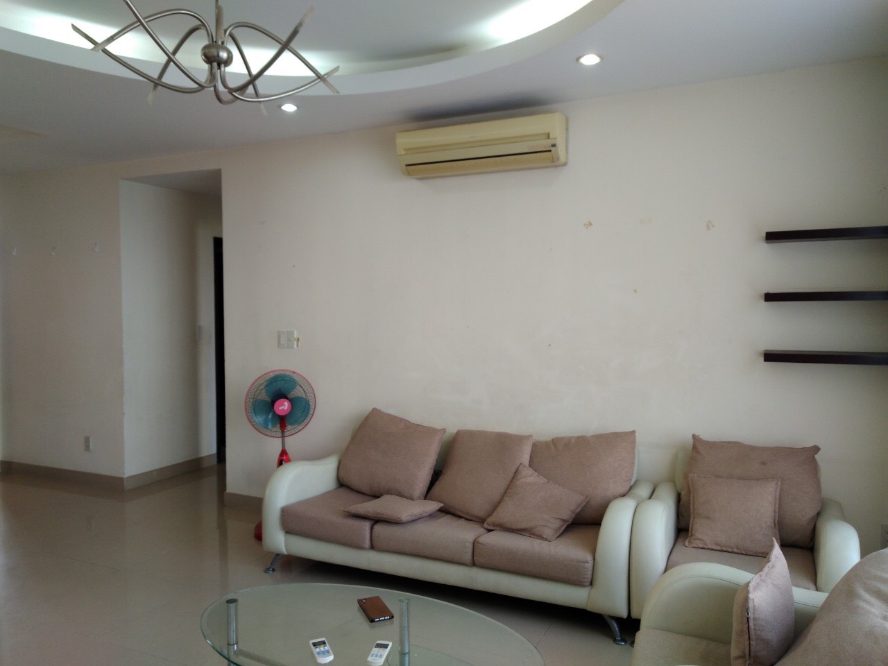 Cho thuê căn hộ Nam Khang, 3 phòng ngủ, 2 toilet, diện tích 124 m². Giá 15Tr /tháng.