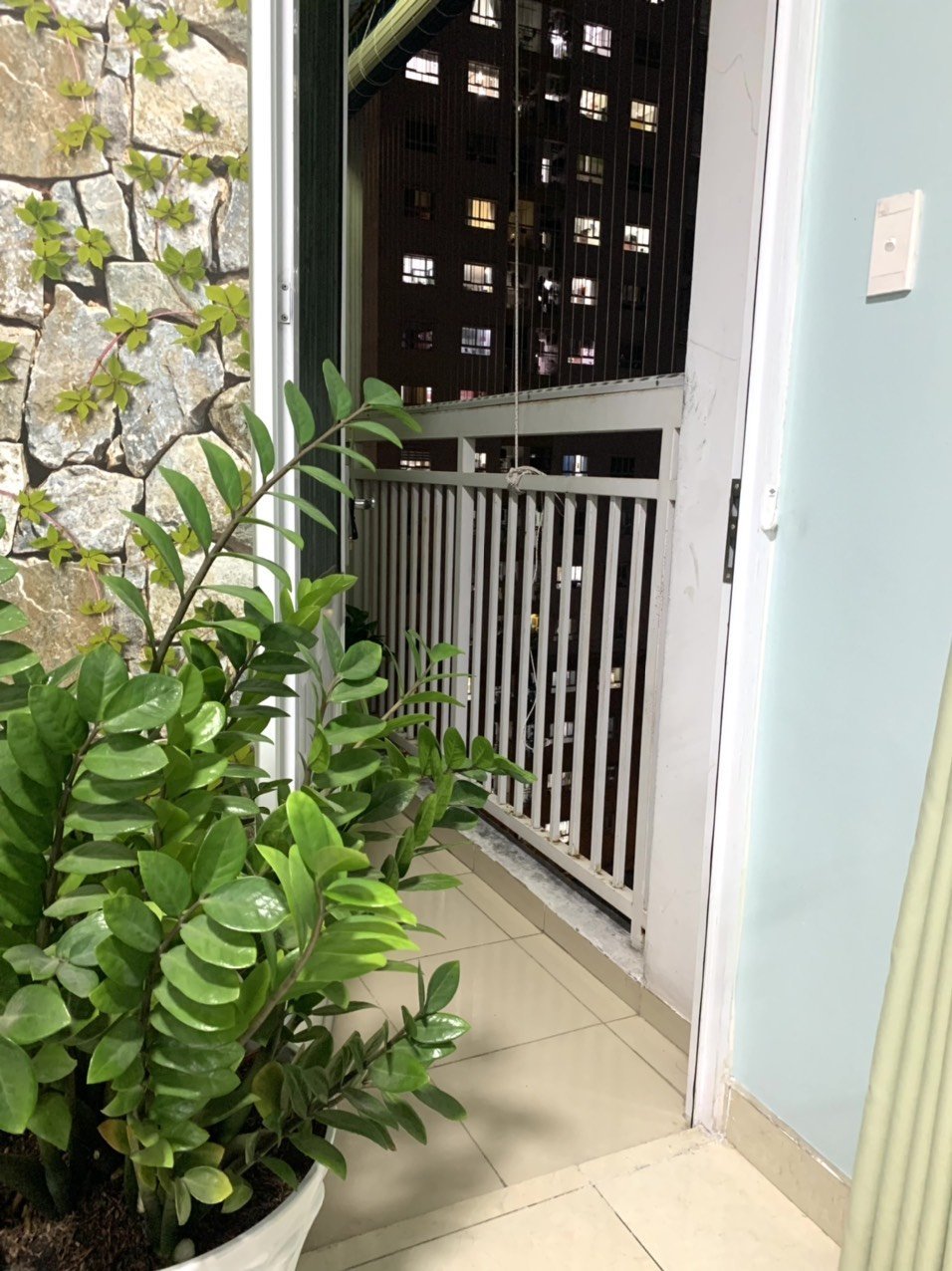 Cần cho thuê căn hộ Idico Tân Phú 2pn, có nội thất, giá 8tr