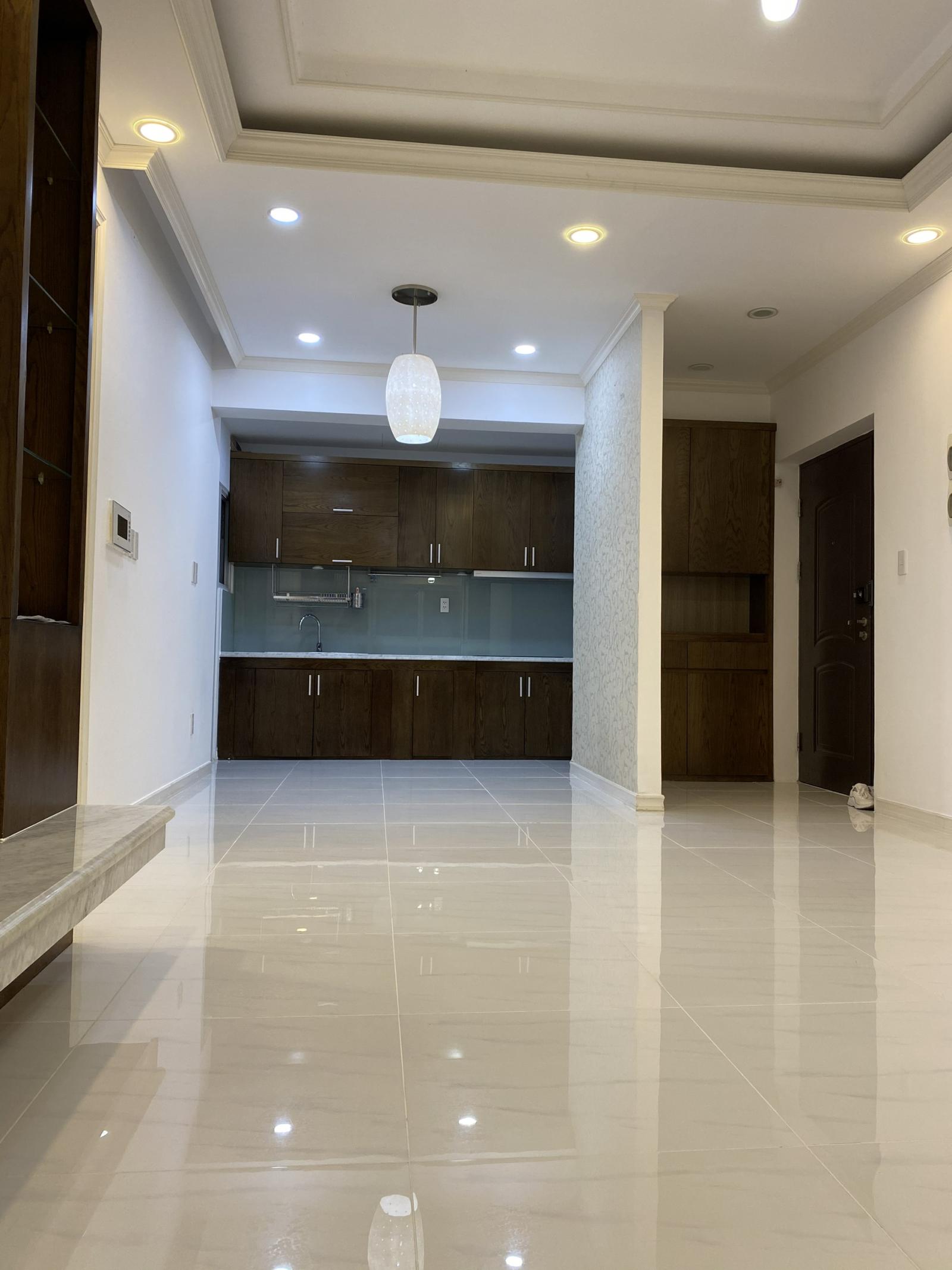 Cho thuê nhanh CHCC Happy Valley, DT 100m2, TK 02 PN, 02WC, Nội thất dính tường, giá 22 triệu/tháng thương lượng