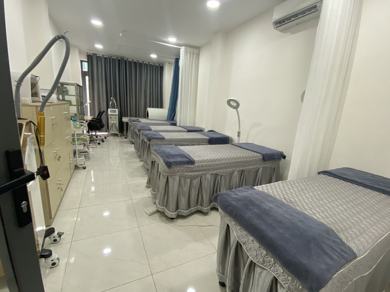 SANG NHƯỢNG TOÀN BỘ SPA CHỈ VIỆC ĐẾN LÀM