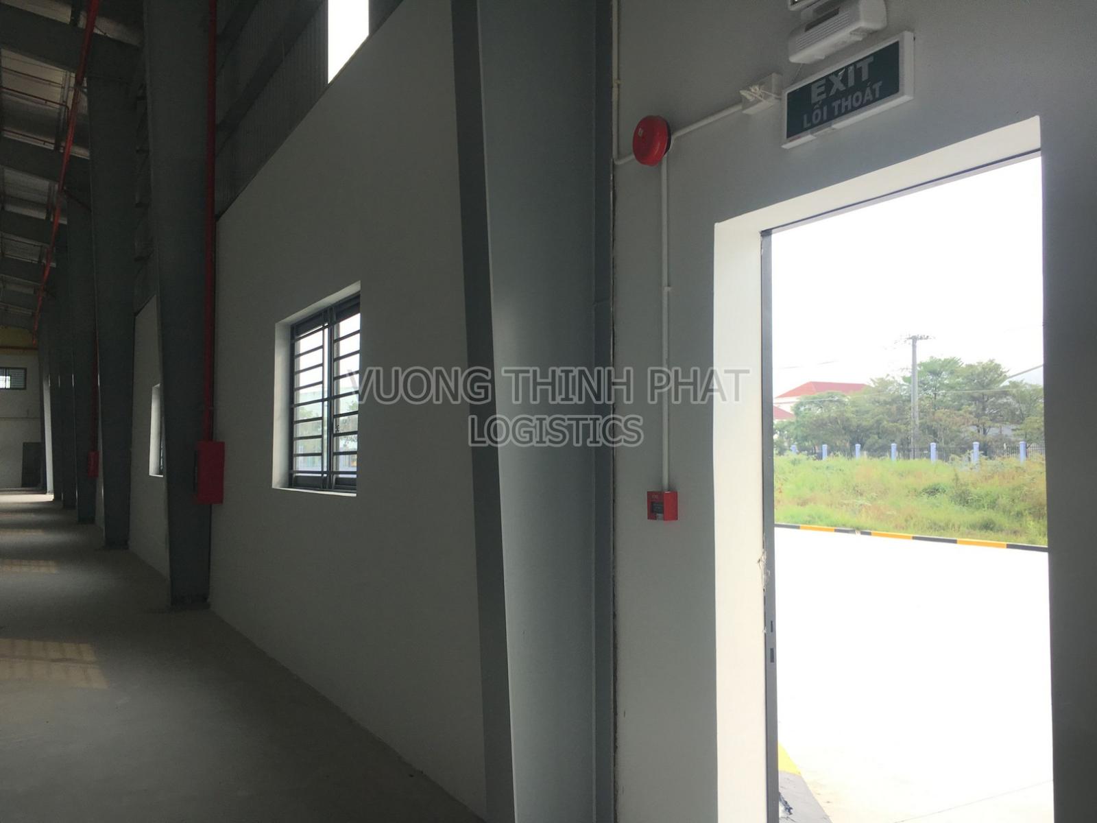 CẦN CHO THUÊ KHO XƯỞNG 25.000M2 ĐƯỜNG CỘNG HÒA, P.4, TÂN BÌNH, GIÁ TỐT TÂN BÌNH, GẦN SÂN BAY