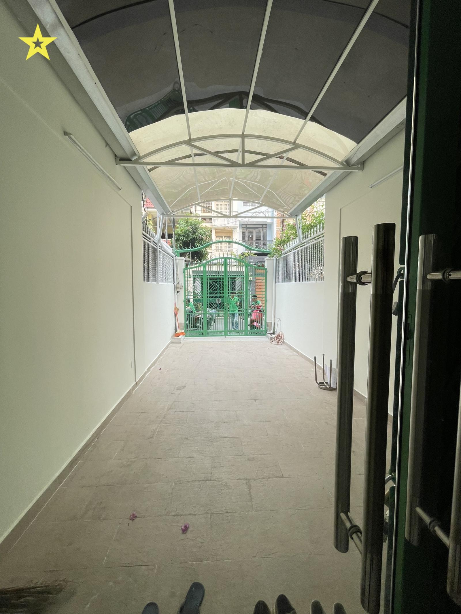 CHDV HXH Nguyễn Bỉnh Khiêm 3.8x28m. Trệt, 4lầu 9p. 1MBằng.