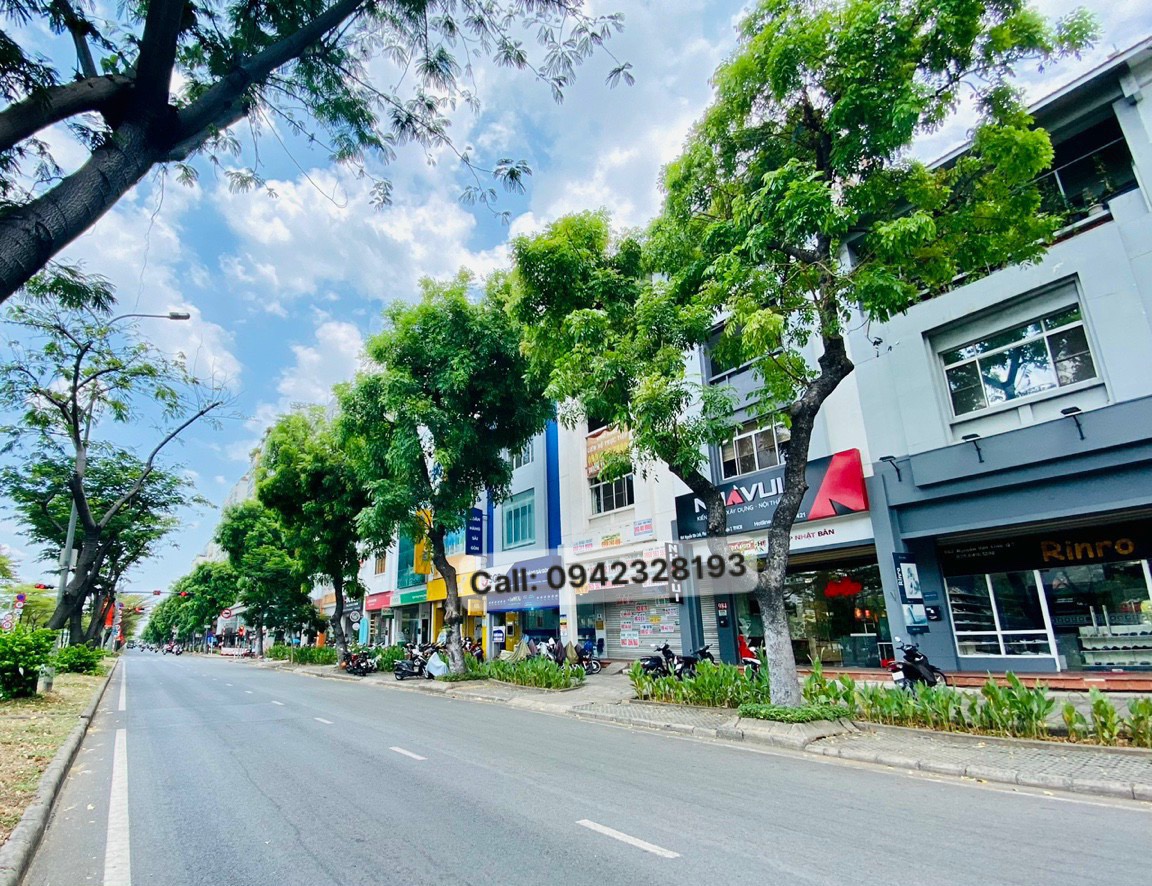 Cho thuê nhà phố Mỹ Toàn 3 đường Nguyễn Văn Linh, Phú Mỹ Hưng, Quận 7 mặt tiền kinh doanh sầm uất