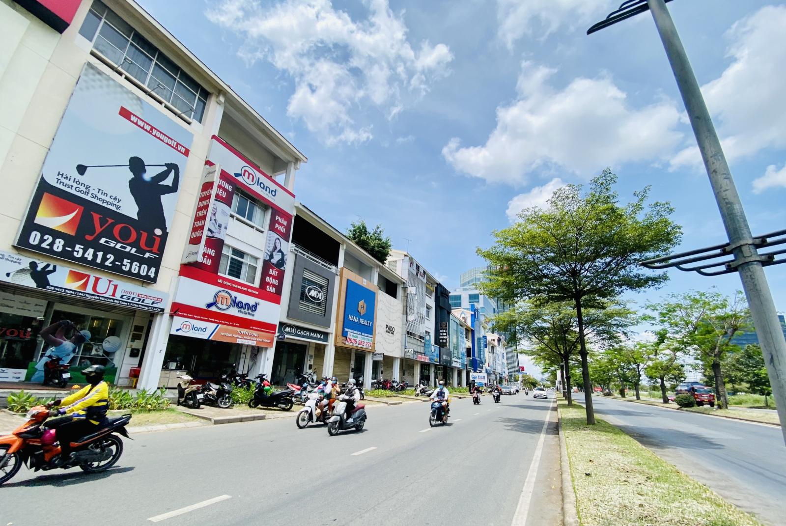 Cho thuê căn đôi nhà phố Mỹ Toàn Nguyễn Văn Linh, Quận 7 , DT 15 x .5nhà mặt tiền tiện kinh doanh
