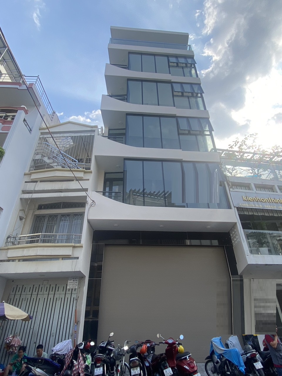 Cho thuê nhà mặt tiền Nguyễn Văn Nguyễn Phường Tân Định Q1