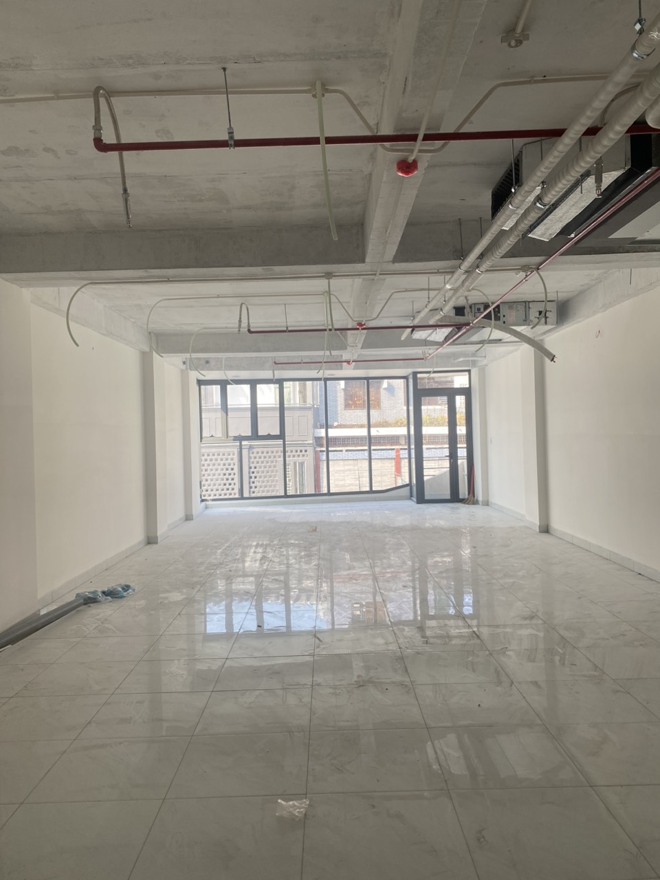 Cho thuê nhà mặt tiền Nguyễn Văn Nguyễn Phường Tân Định Q1