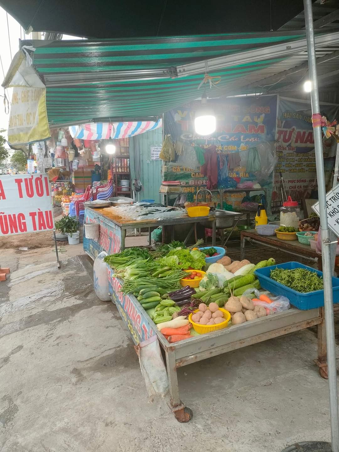 CẦN SANG NHƯỢNG LẠI CỬA HÀNG HẢI SẢN ĐƯỜNG LÊ VĂN LƯƠNG PHƯỚC KIỂN NHÀ BÈ