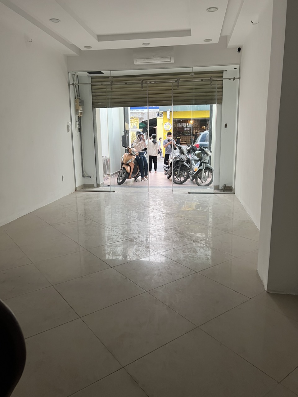 MT Trần Đình Xu 4x18 trệt 4L ST 8P9W KD đa Nghành