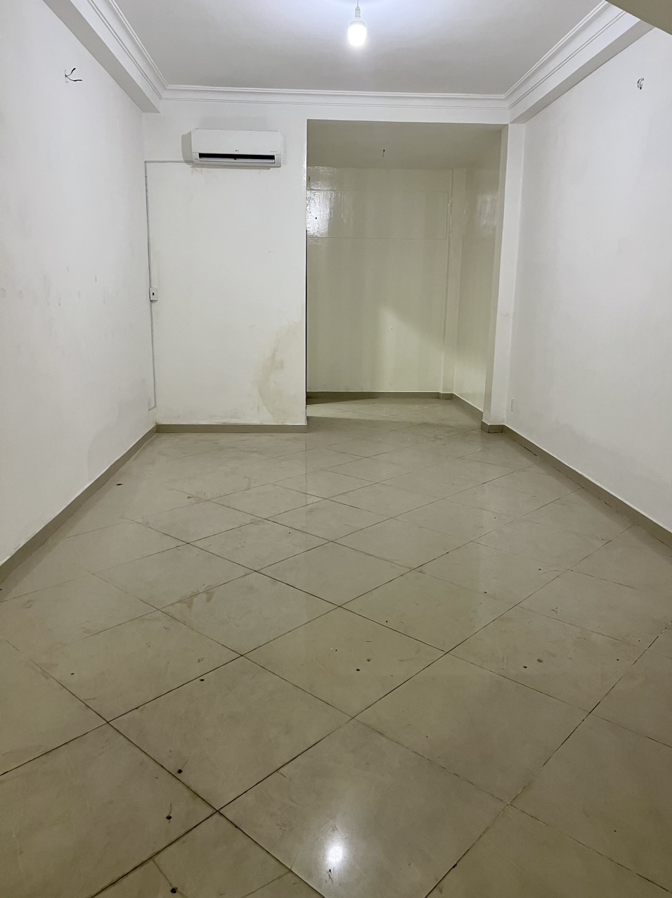 MT Trần Đình Xu 4x18 trệt 4L ST 8P9W KD đa Nghành