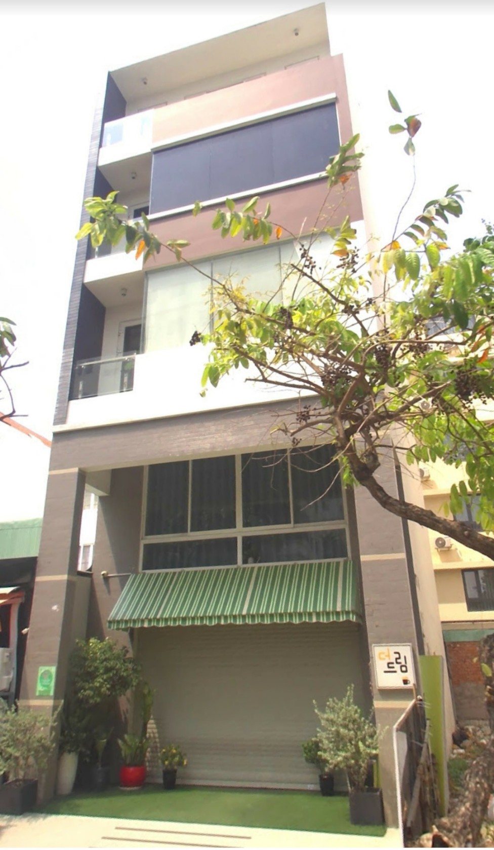 Cho thuê nhà phố Phú Mỹ Hưng Q7 thang máy, làm Spa, quán ăn, công ty.