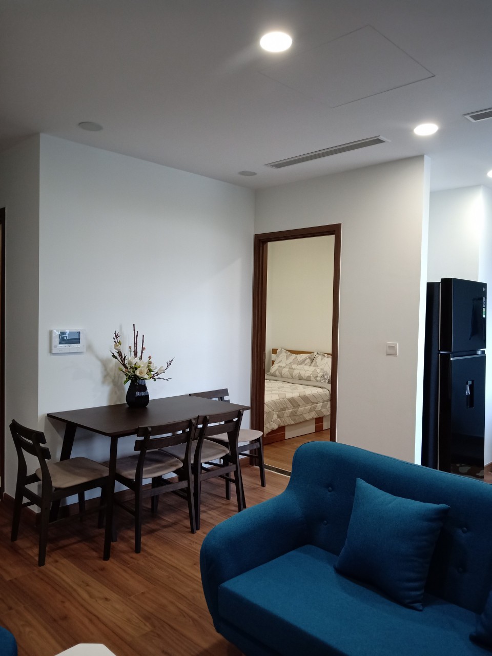 Cho thuê căn hộ chung cư Eco Green sài Gòn, 16tr5 2pn full nt 