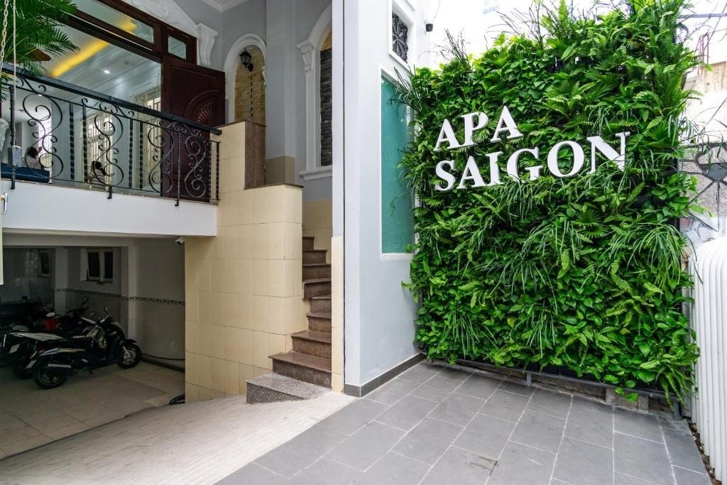 Giá RẺ 45tr! Cho thuê ngay MT phường Tân Định, Quận 1 - ngang LỚN 8x20m - hầm 5 lầu.