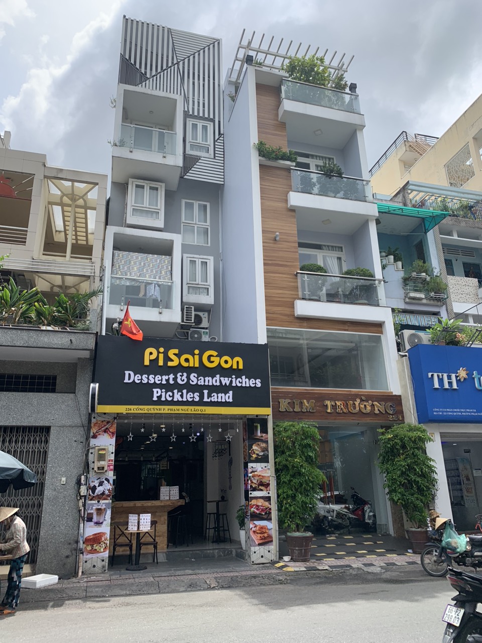 Cực RẺ 55tr! Cho thuê MT Cống Quỳnh Quận 1 - 4x21m - 2 lầu.