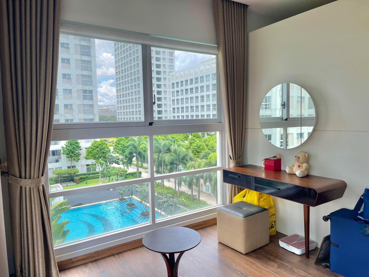 Cho thuê nhanh căn hộ cao cấp Saigon South 3PN full nội thất, giá rẻ 16tr/th.