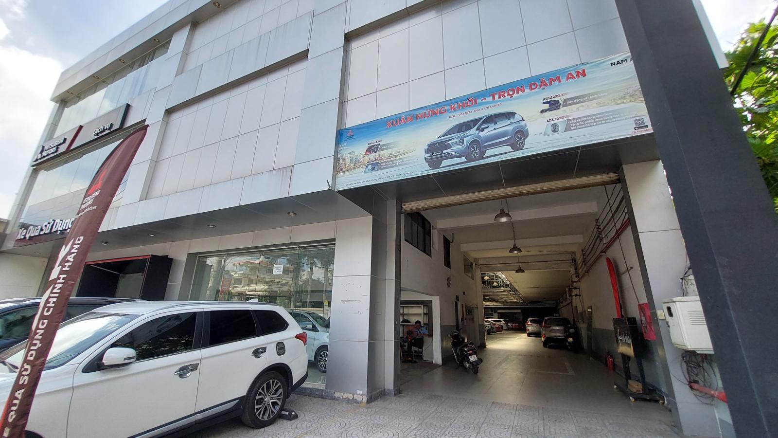 Cho thuê mặt bằng 2000m2 kinh doanh gara ô tô, công ty, kho xưởng MT Huỳnh Tấn Phát, Quận 7.