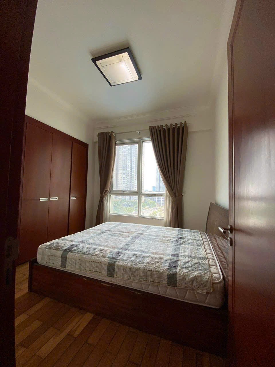 CHO THUÊ CC THE MANOR, DT 100M2 2PN FULL NT CHỈ 18TR