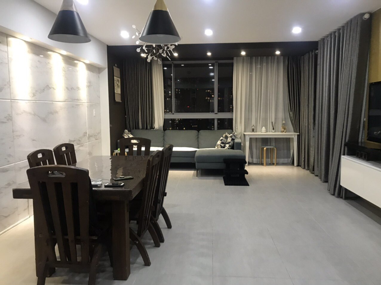 Cho thuê Green Valley, DT 128m2, 3PN, 2WC, nội thất dính tường, nhà đẹp, lầu cao, giá thuê 33 triệu