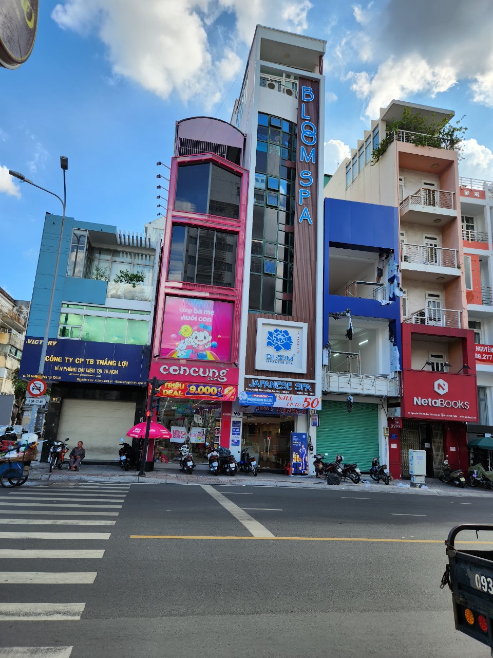 Giá cực RẺ 50tr! Cho thuê tòa nhà mặt tiền Đ. Nguyễn Bỉnh Khiêm Quận 1 - 4x20m 6 lầu có sân thượng.