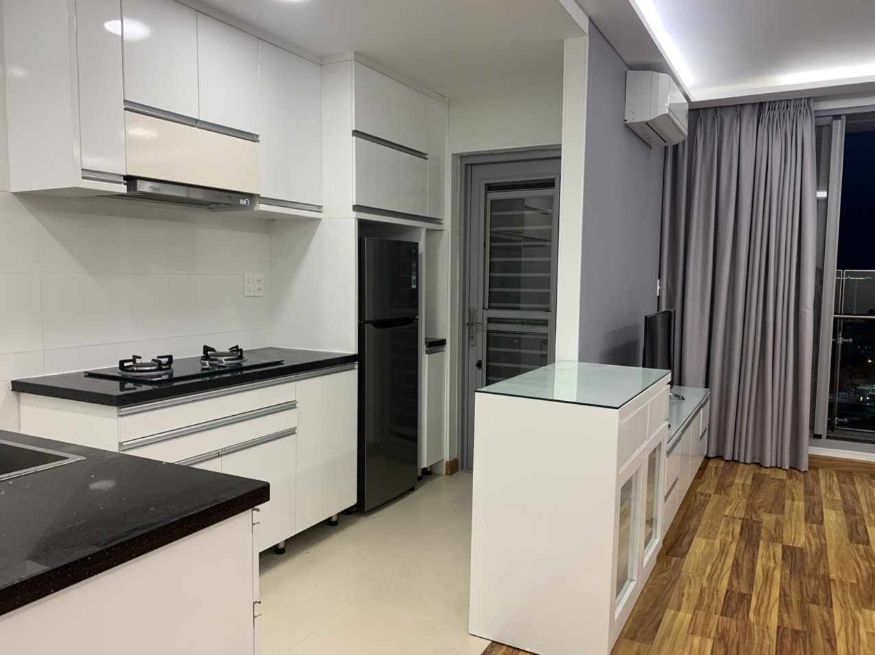 Cho thuê nhanh CHCC Green Valley, DT 89m2, 2PN, 2WC, đầy đủ nội thất, giá thuê 21 triệu/tháng