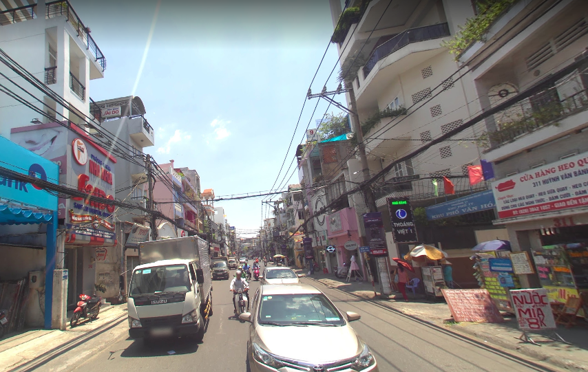 Cho thuê nhà ngang 6m mặt tiền đường Huỳnh Văn Bánh quận Phú Nhuận