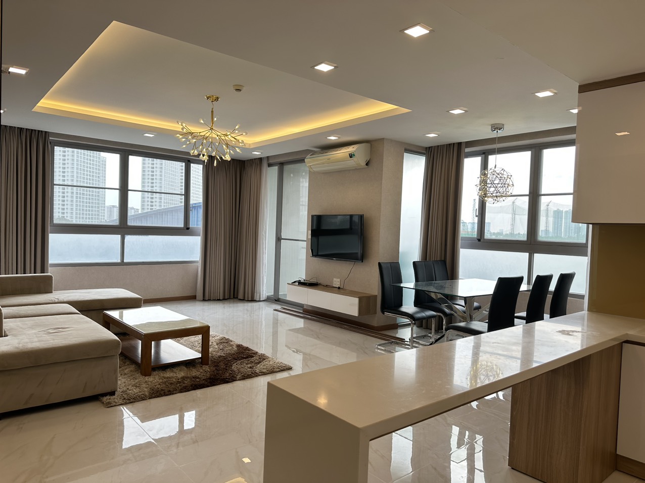 Cho thuê CHCC Green Valley, DT 125m2, 3PN, 2WC, đầy đủ nội thất, căn góc, giá 31 triệu/tháng