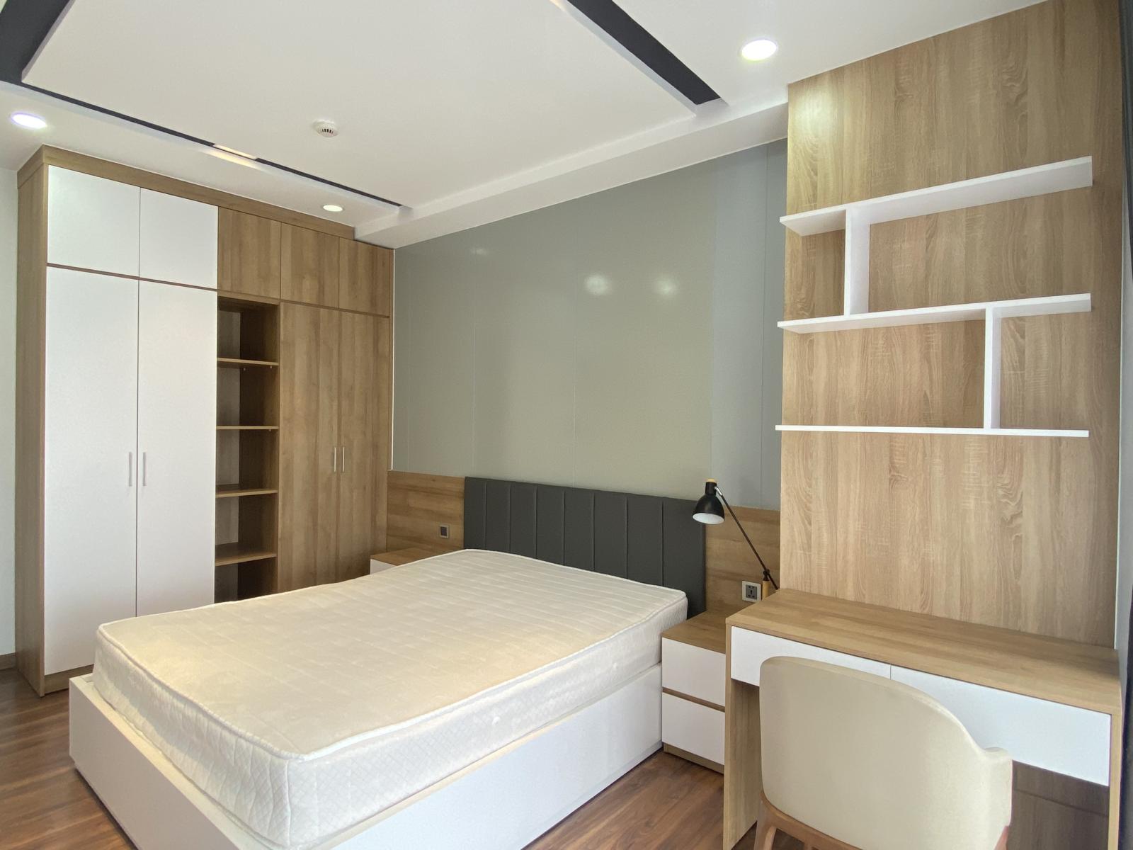 Cho thuê CHCC The Grand Midtown, DT 135m2, 3PN, 2WC, đầy đủ NT, giá thuê 48 triệu/tháng 