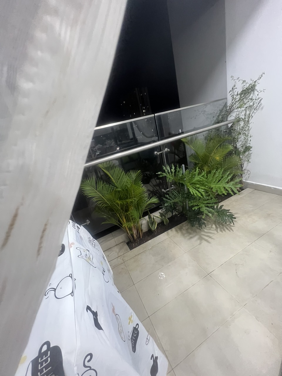 Cho thuê căn hộ River Panorama, 89 Hoàng Quốc Việt, Quận 7 : 
