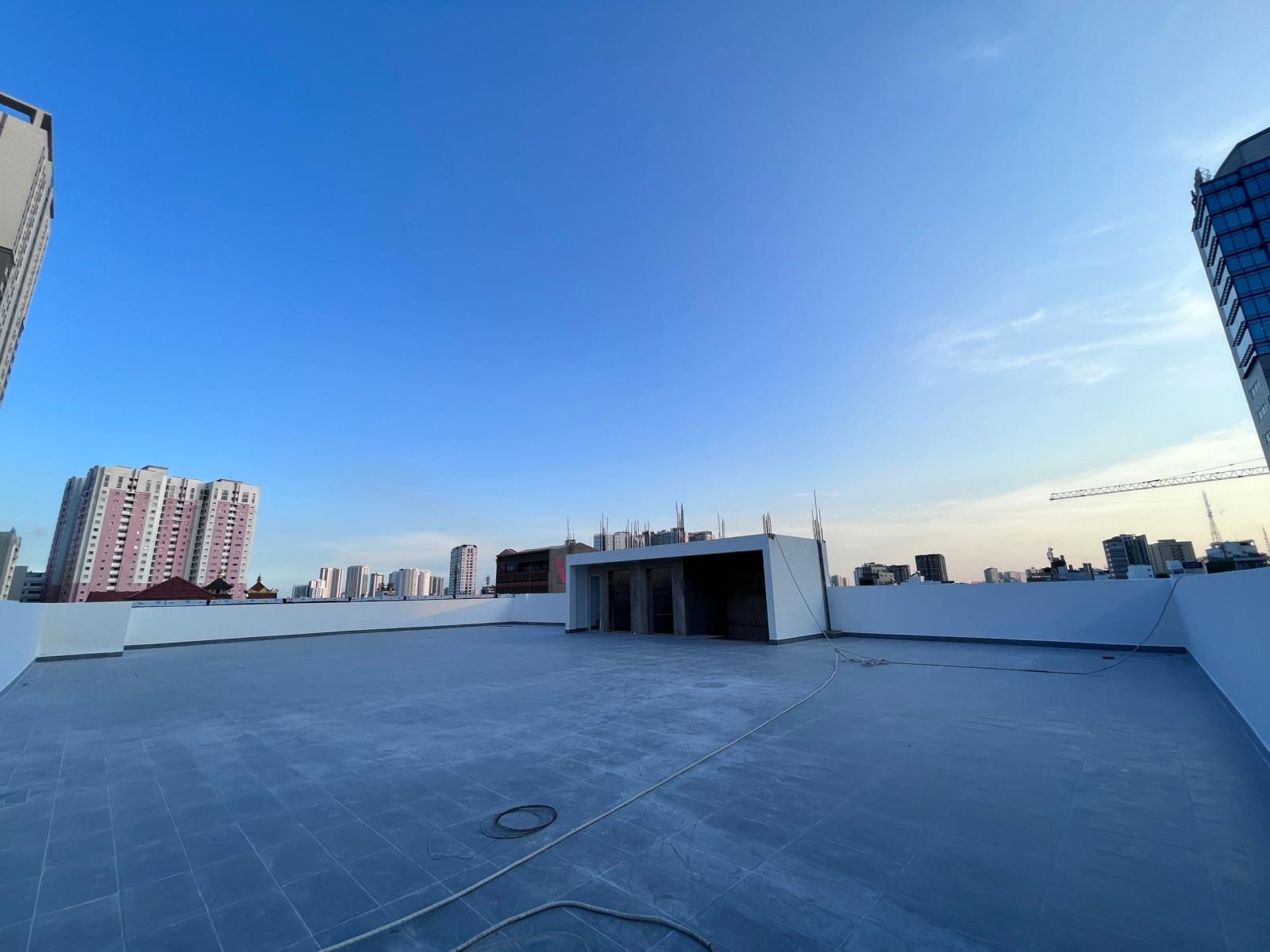 HOT! Cho thuê 450m2 sân thượng Rooftop mặt tiền đường Cô Bắc Q1, Văn phòng ảo