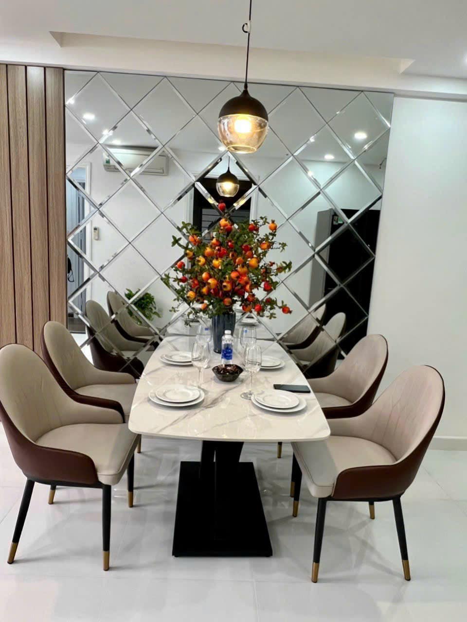 Cần cho thuê gấp căn hộ Scenic Valley, PMH, Quận 7, 2PN ,2WC nhà đẹp, giá chỉ :18 triệu. LH:0906.611.859 Thư