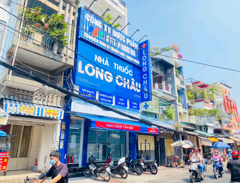 Cho thuê mặt tiền ngang 20m Nguyễn Cửu Vân giáp quận 1