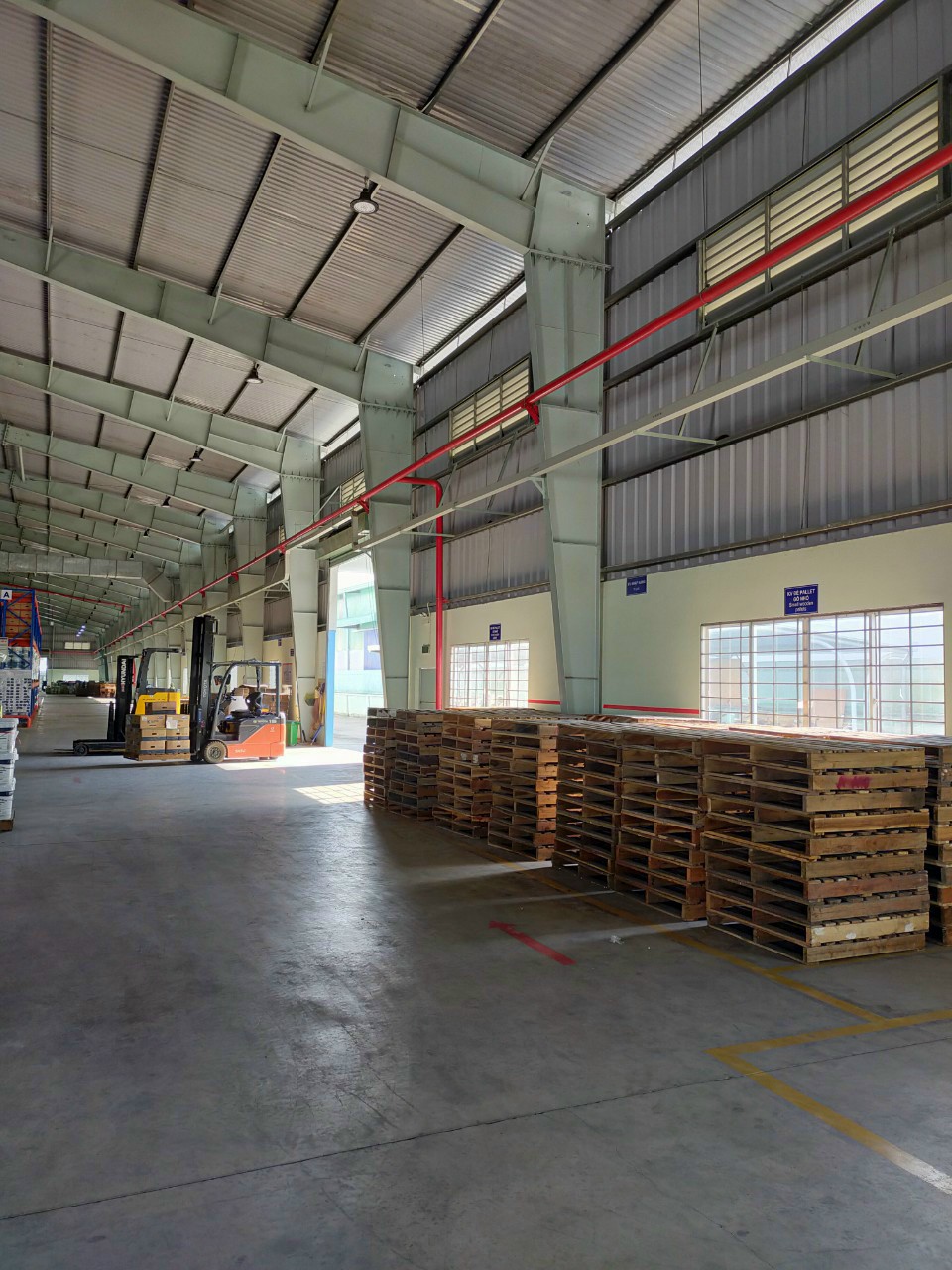 Cho thuê kho xưởng 6800m2 tại Thuận An, Bình Dương 