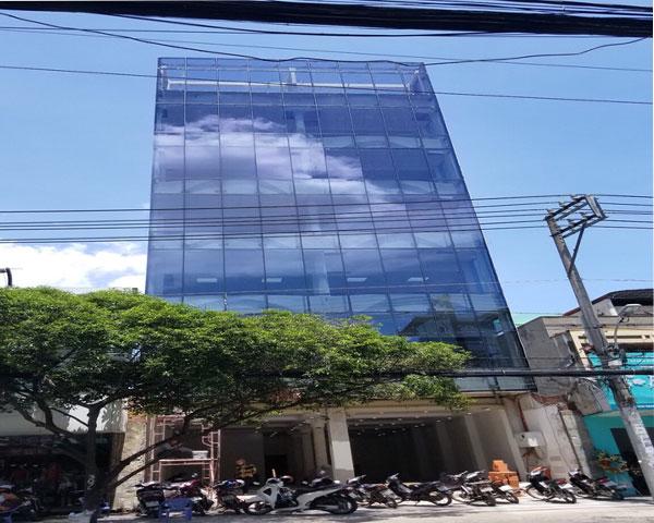 Cho thuê toà nhà văn phòng đẹp nhất trung tâm Phú Mỹ Hưng Quận 7, DT 18x18,5m - trệt + 4 lầu