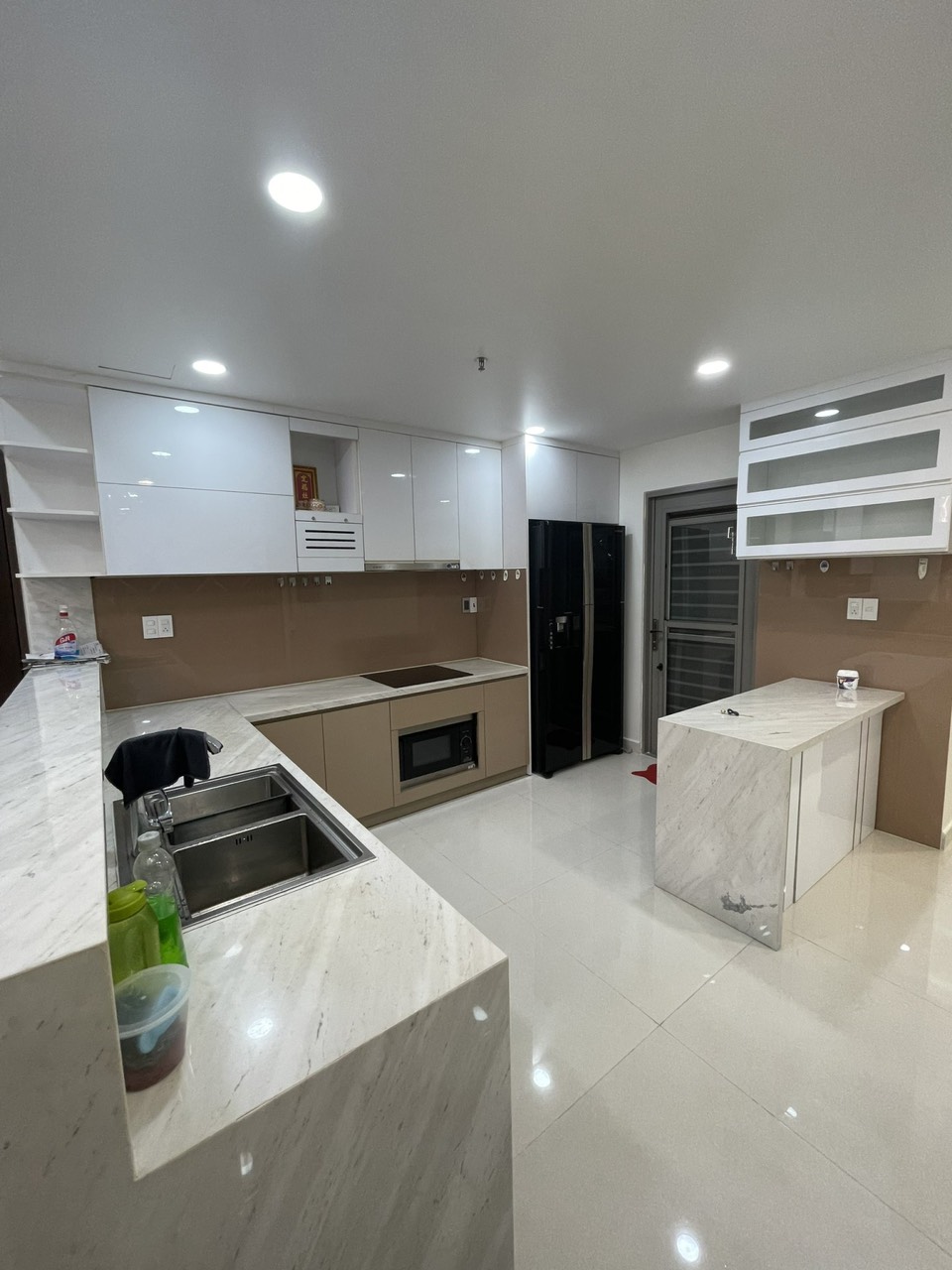 Cần cho thuê CH Hưng Phúc - Happy Residence, PMH, Q7, dt:98m2 , 3PN, căn góc kèm ô xe hơi miễn phí