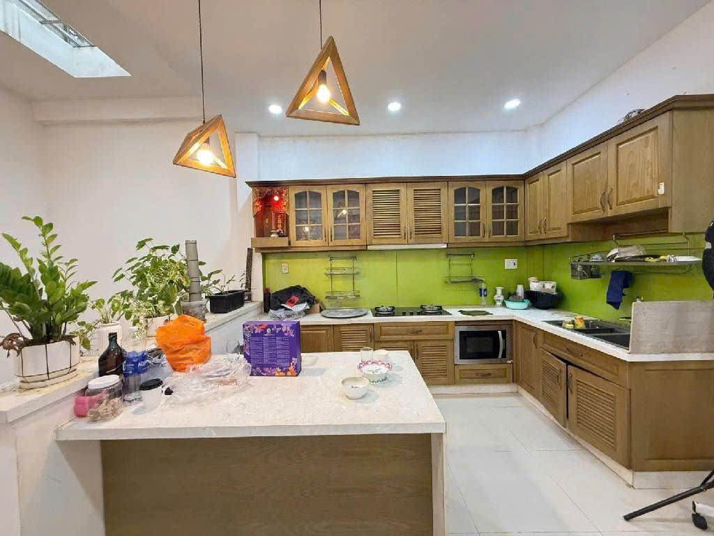 BÁN NHÀ MẶT TIỀN ĐƯỜNG 8M, THÔNG RA CẦU XÉO,TÂN PHÚ. DT 65M2 CHỈ HƠN 7 TỶ. LH:0988832867.