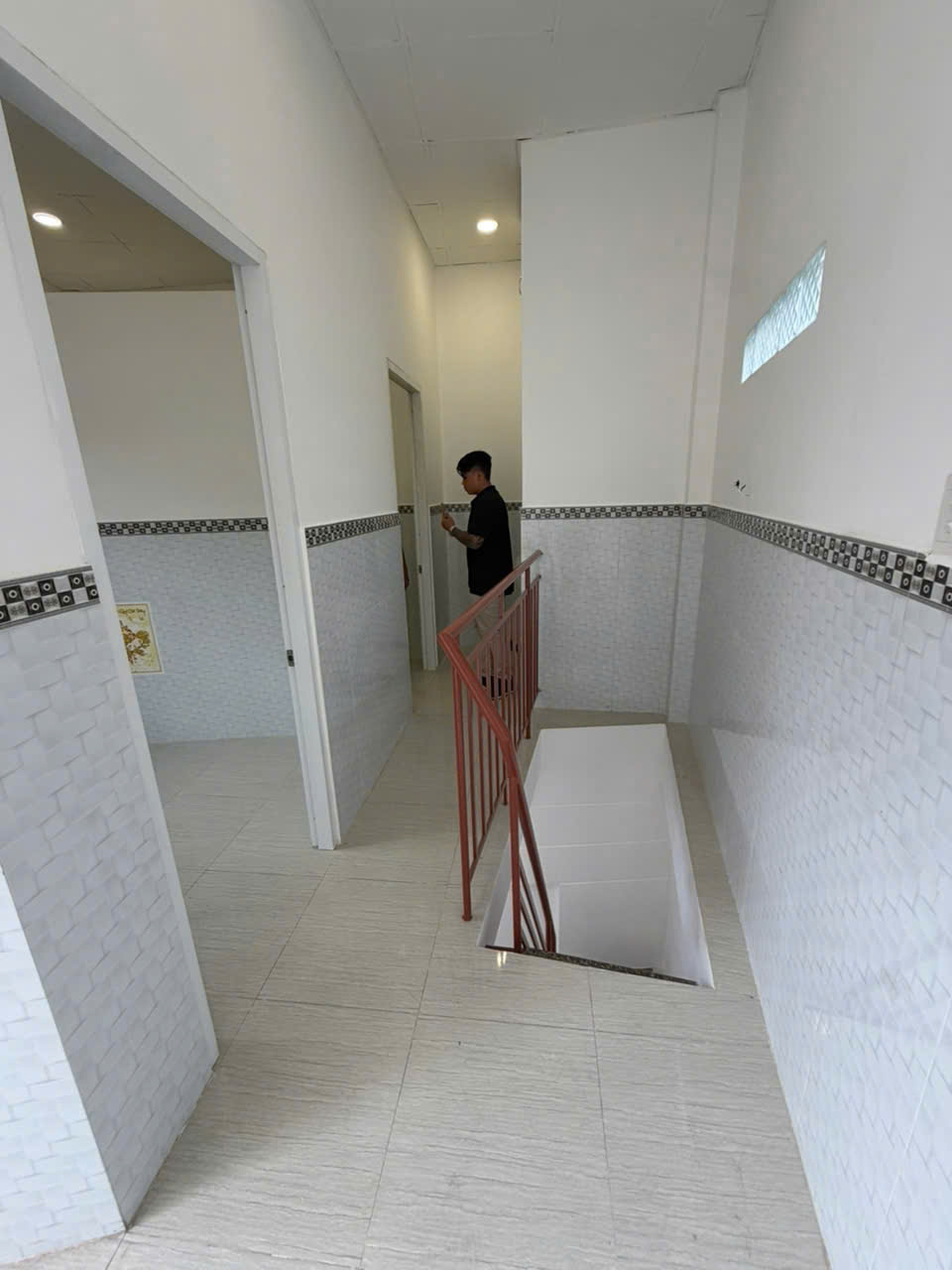BÁN NHÀ ĐƯỜNG TRẦN XUÂN SOẠN, TÂN HƯNG, QUẬN 7, DT 30M2 CHỈ 3 TỶ 690. LH:0908523278.