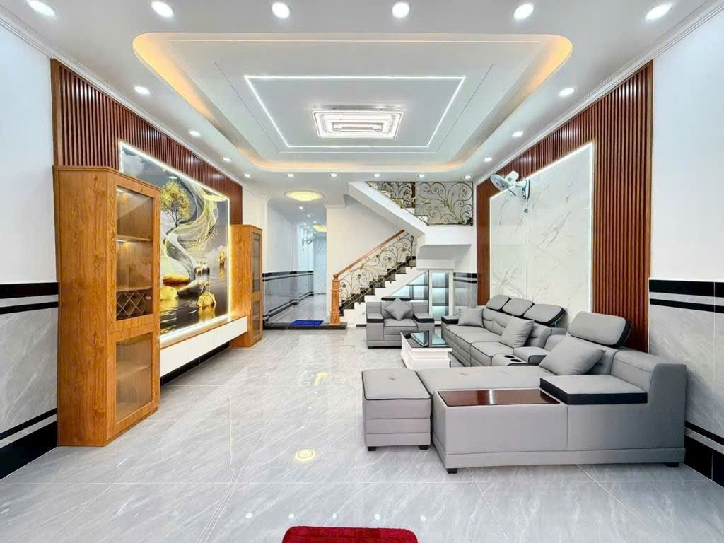 NHÀ HẺM XE HƠI: 92M2 GỒM 1 TRỆT 1 LẦU 4PN 3WC PK PT. LH:0336939979