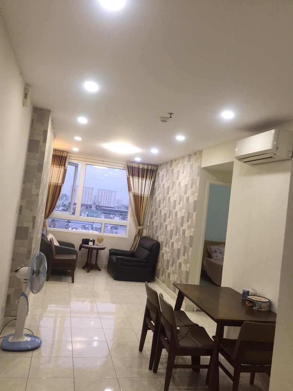 CHO THUÊ CC 90 NGUYÊN HỮU CẢNH, CĂN GÓC 2PN FULL NT - LH 0906371086 