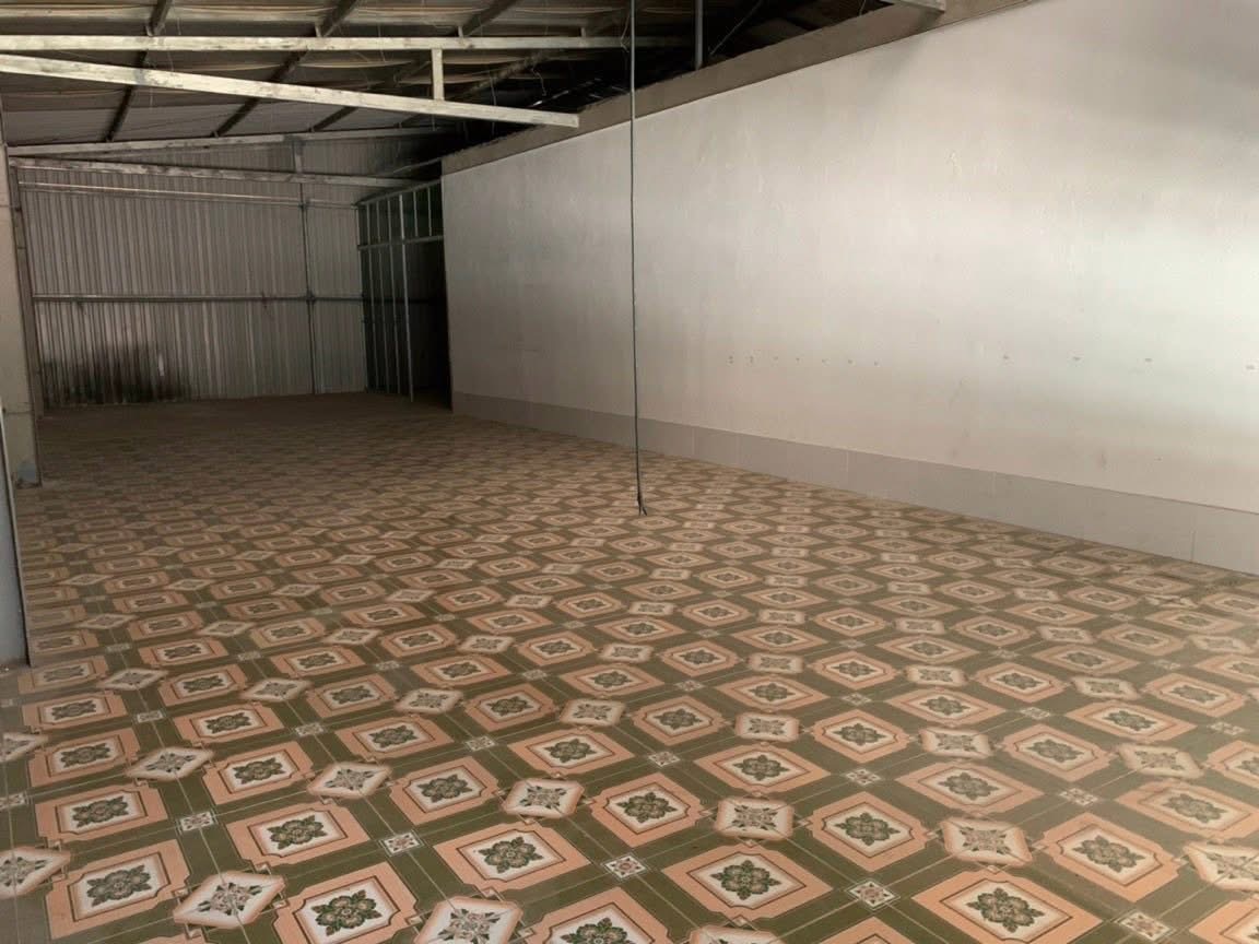 Cho thuê kho xưởng sd 500m2 gần cầu An Lộc Quận 12