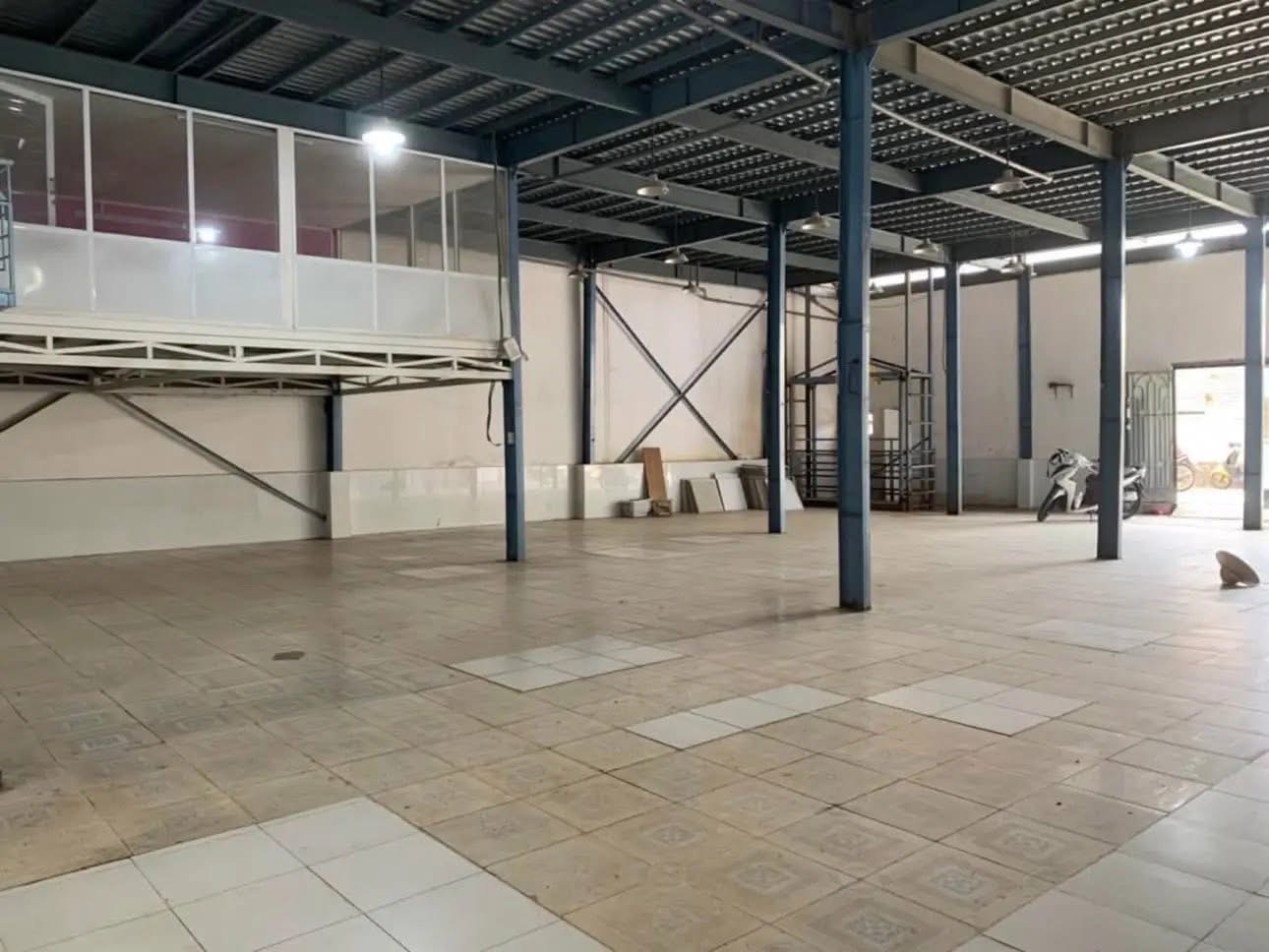 Cho thuê kho xưởng sd 500m2 gần cầu An Lộc Quận 12