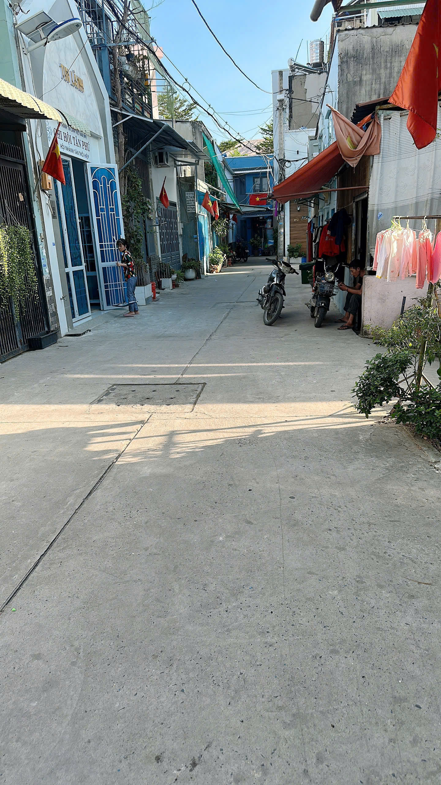 BÁN ĐẤT TÂN THỚI HIỆP 14 QUẬN 12 VÀO 2 XẸC NGẮN, HẺM 5M. LH:0908442432