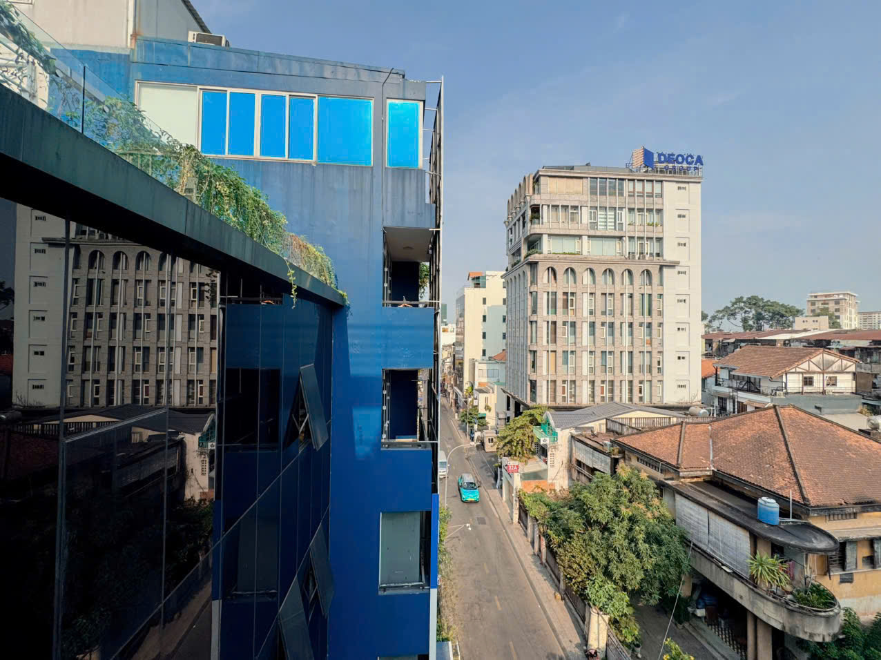 CHO THUÊ CHDV NGAY TRUNG TÂM QUẬN 1 ĐẦY ĐỦ TIỆN ÍCH, Ở NGAY. LH:0355640978