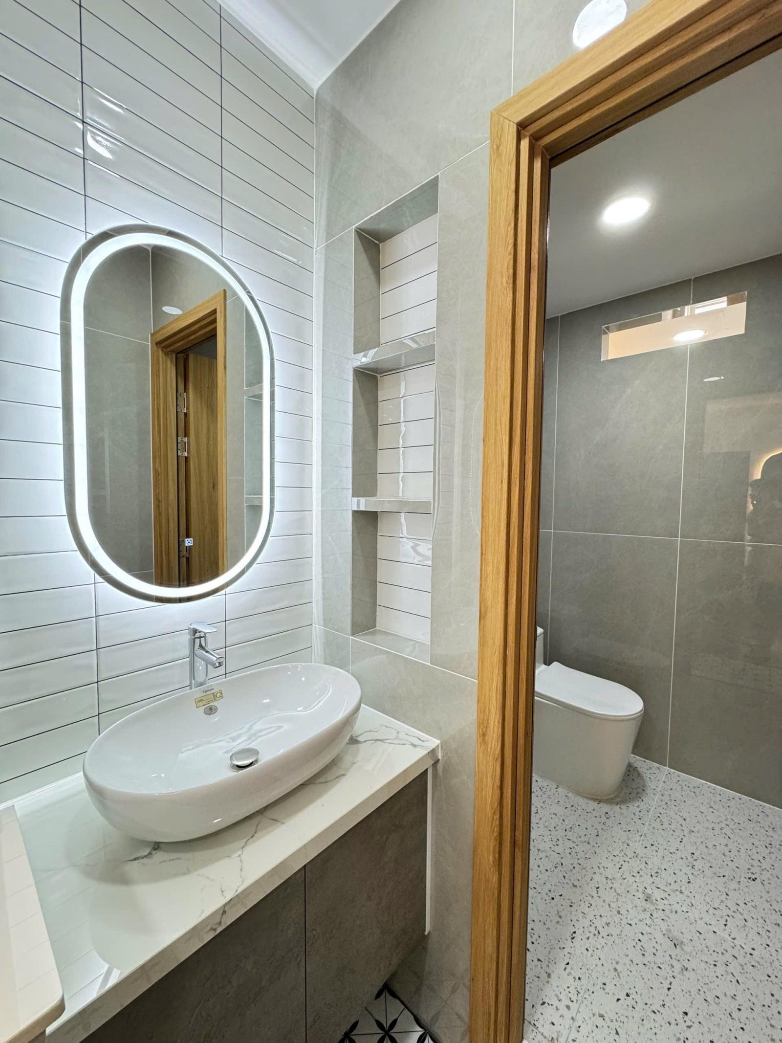 Cần cho thuê nhanh căn hộ Scenic Valley, PMH, Q7 nhà đẹp, giá rẻ nhất. LH:0777928686 Mr.Đức Huy