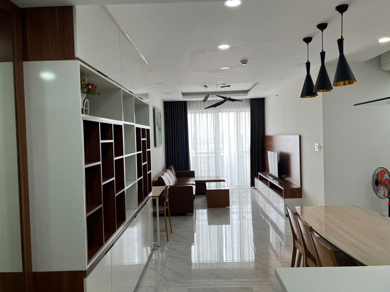 Cho thuê căn hộ Sky garden 2, Phú Mỹ Hưng, Q7, 2PN nhà đẹp, giá chỉ 12 triệu 