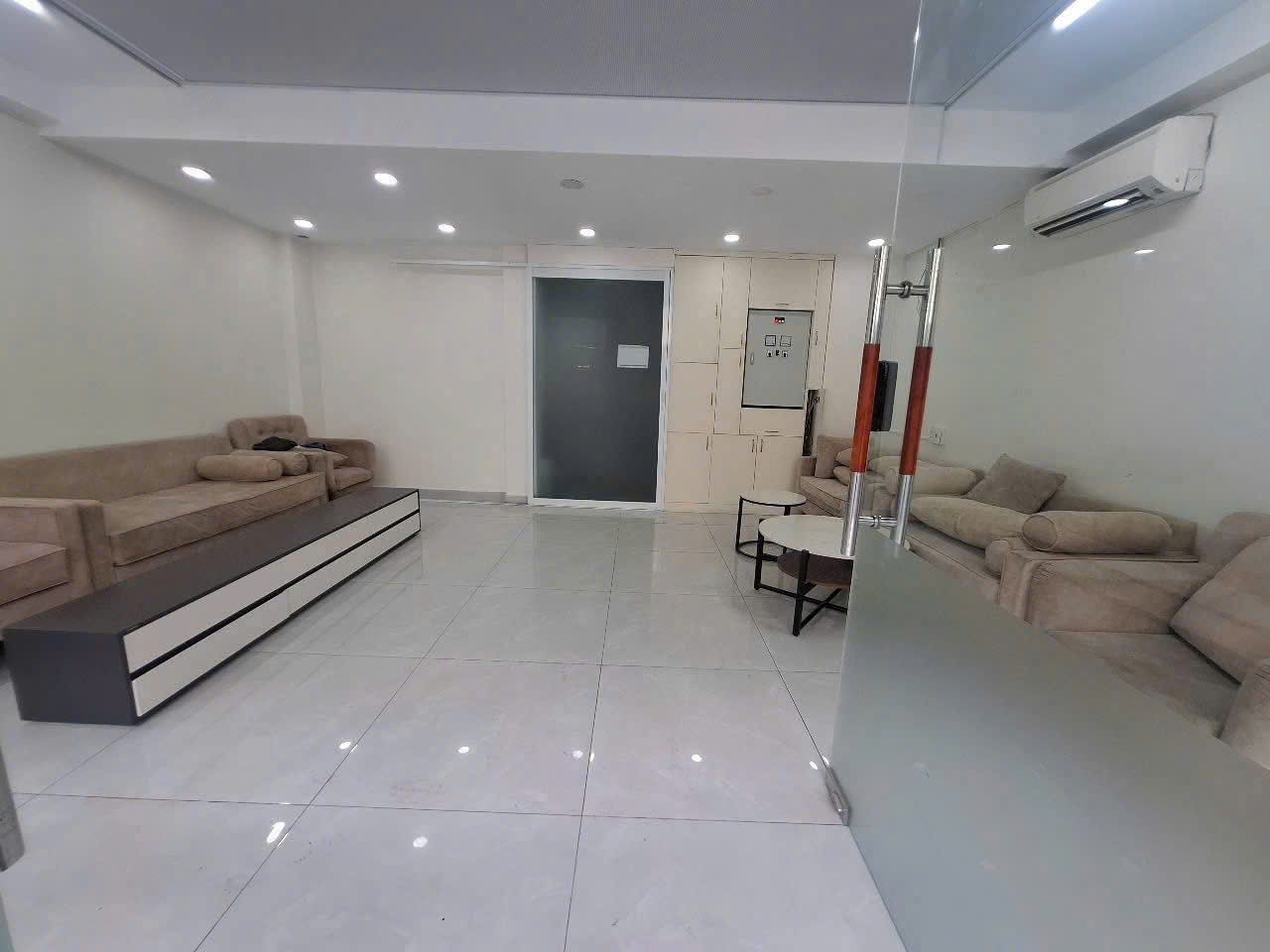 Chính Chủ cho thuê mặt bằng Hưng Gia 3. Giá:12tr/th. Thuận tiện kinh doanh. LH: 0903081883