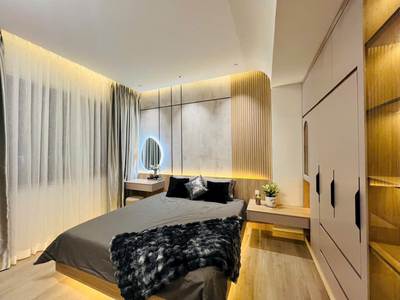 Cho thuê nhanh căn hộ Park View, PMH, dt 106m2, 3pn, Giá 20 triệu. LH: 0912 859 139