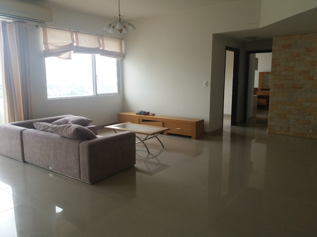 Cần cho thuê nhanh căn hộ Grand View PMH dt118m2, 3pn full nội thất đối diện SSIS giá 22 triệu