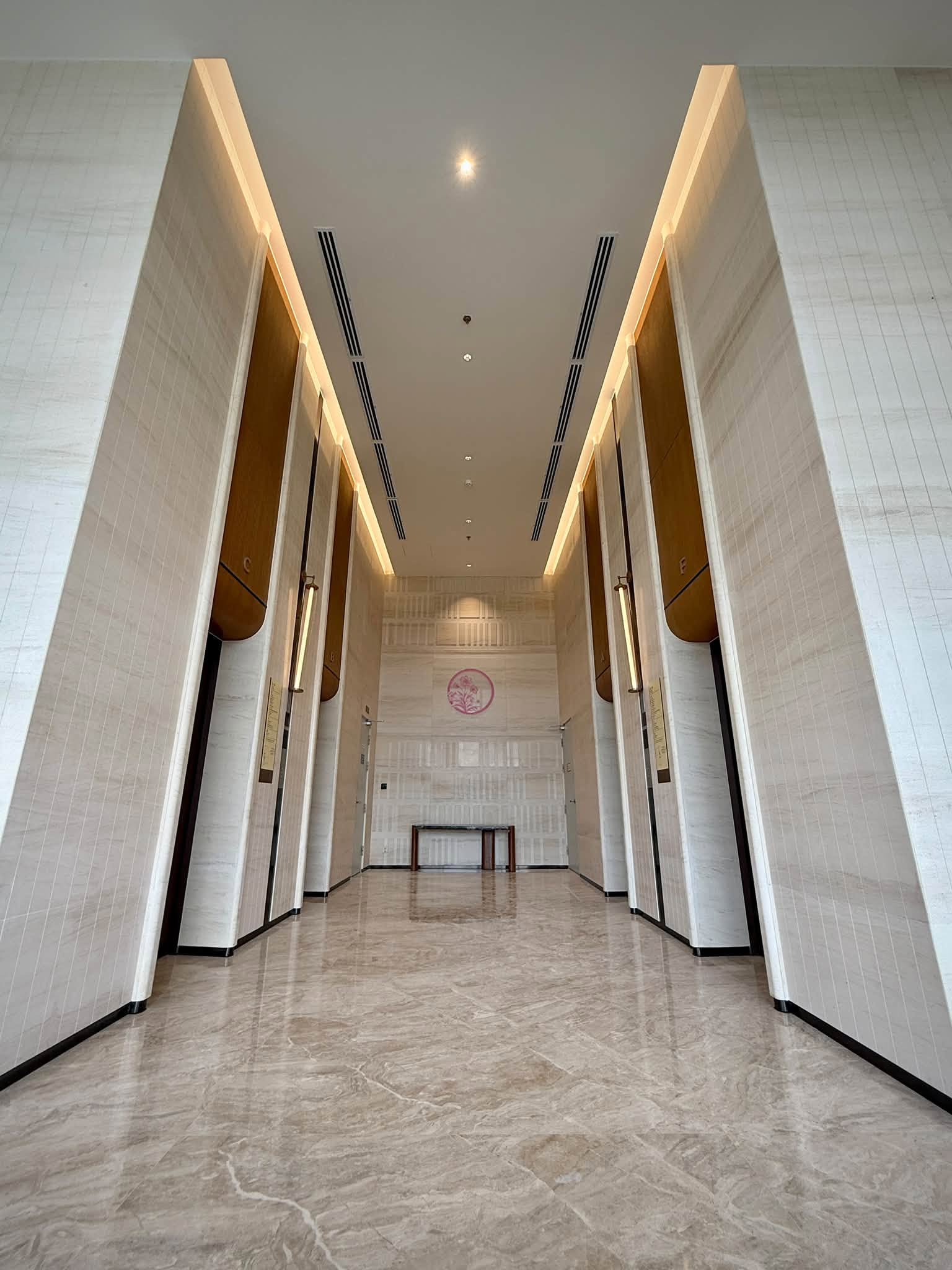 Cần cho thuê 3PN, 120 m2, NTCB, view đẹp lung linh, giá thuê 20 triệu/tháng 