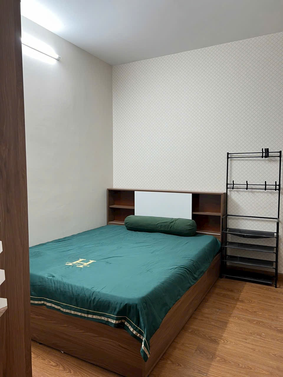 CHO THUÊ GẤP CHUNG CƯ SAIGONRES, 2PN FULL NỘI THẤT